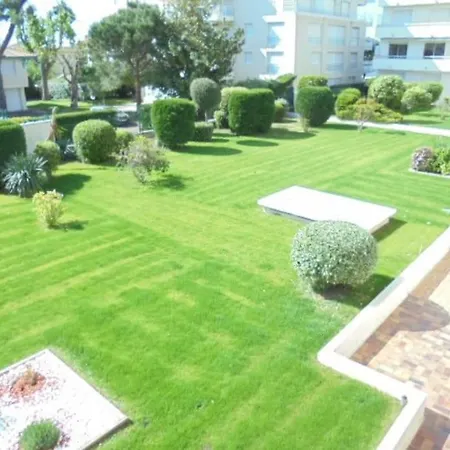 T2 Centre, A 2 Minutes Apartment